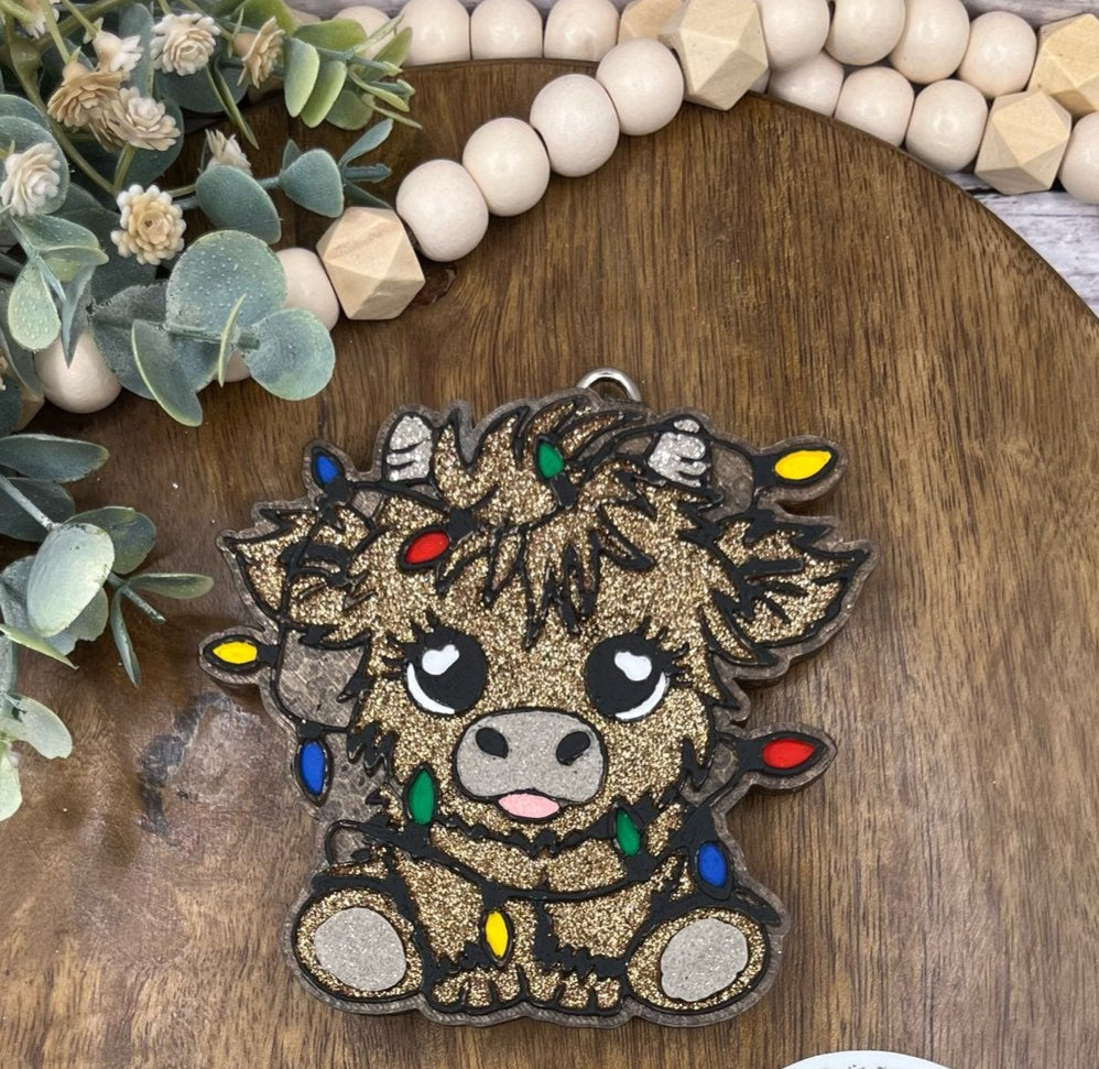 Highland Cow w/Lights