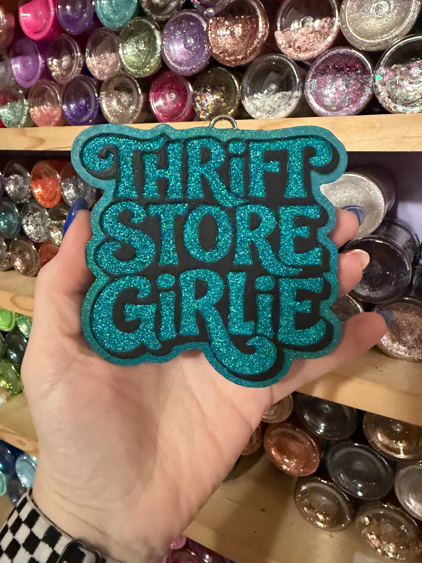 THRIFT STORE GIRLIE