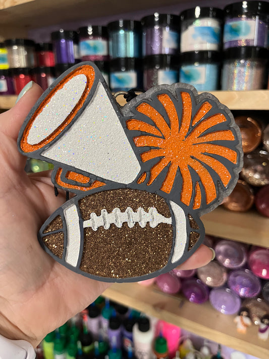 BALL/POMPOM/MEGAPHONE